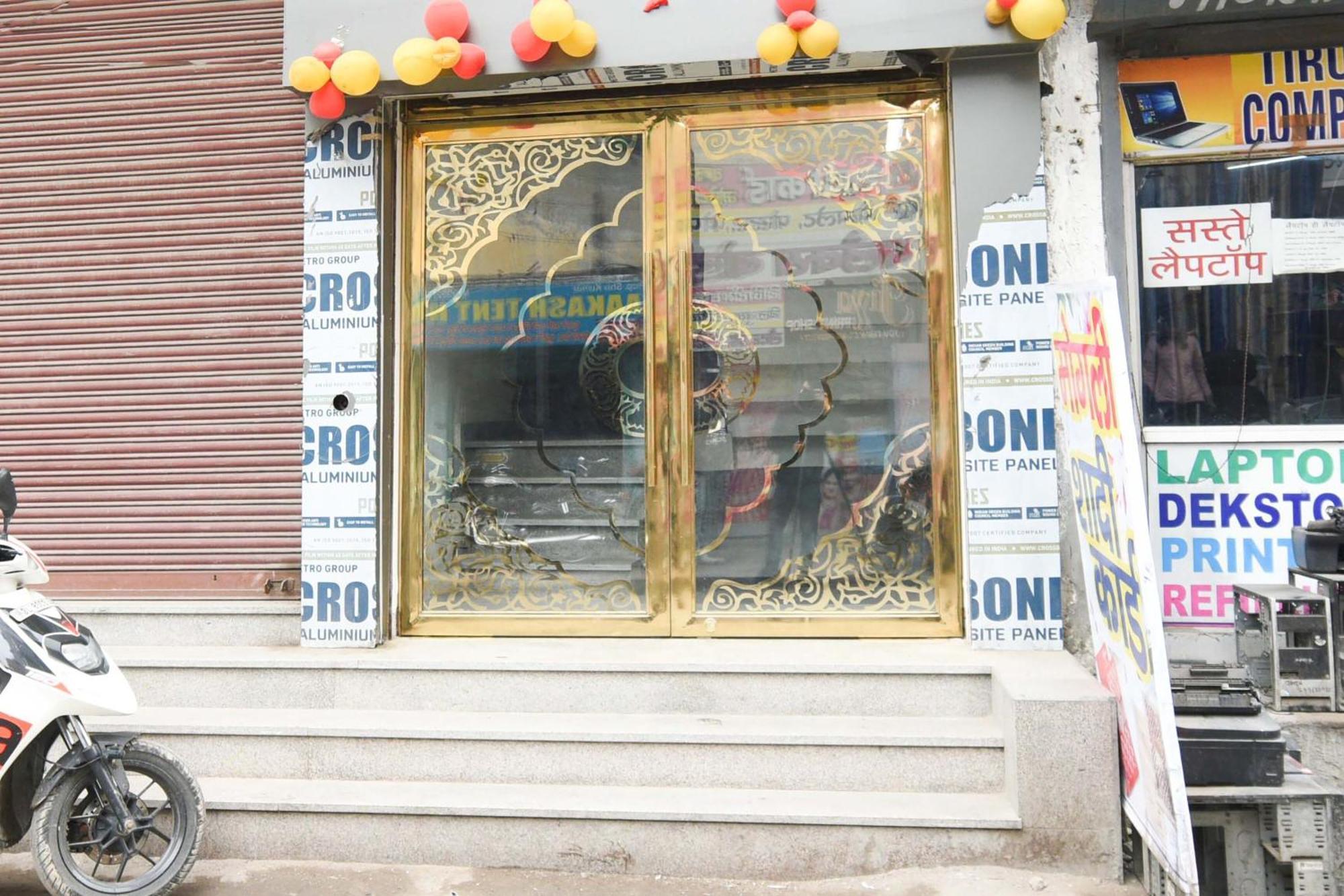 Hotel O Empire State Delhi  Exterior photo